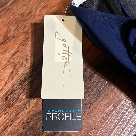 Gottex Profile Belle Curve Swimdress - Picture 15 of 16